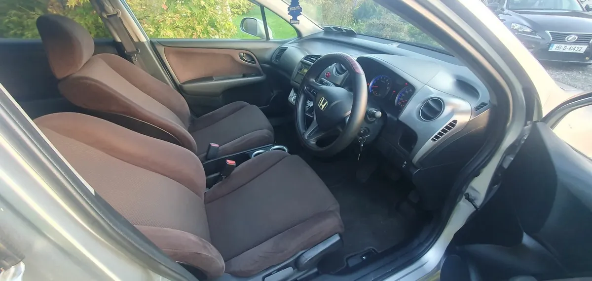 Honda Stream 2006 2450e new nct - Image 2