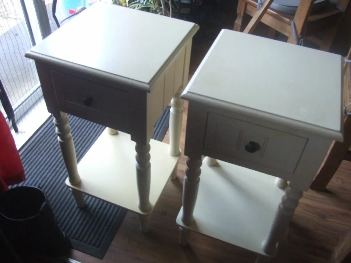 bedside stands /lockers in cream colour - Image 3