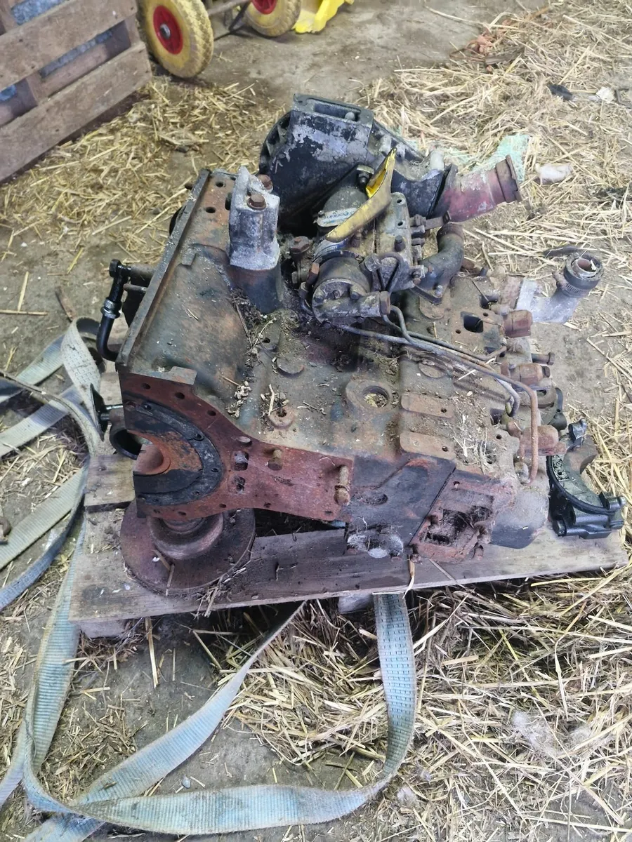 Perkins engine - Image 3