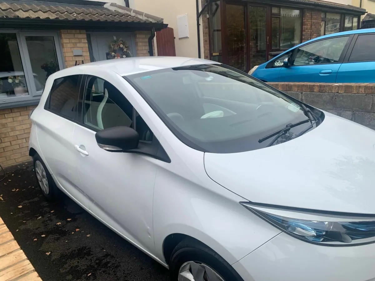 Renault Zoe 2019 | 41 kWh | 300 km range - Image 2