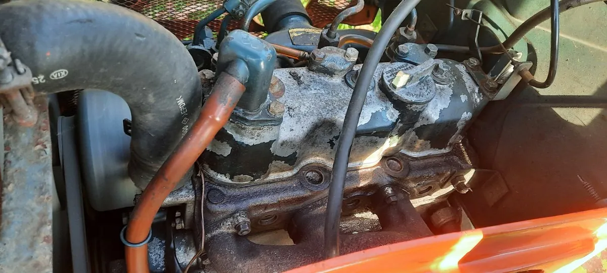 Kubota tractor - Image 3
