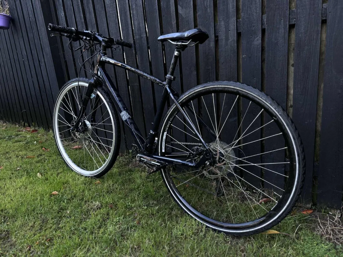GIANT bike size M - Image 3