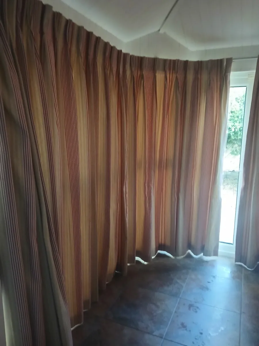 Curtains - Image 1