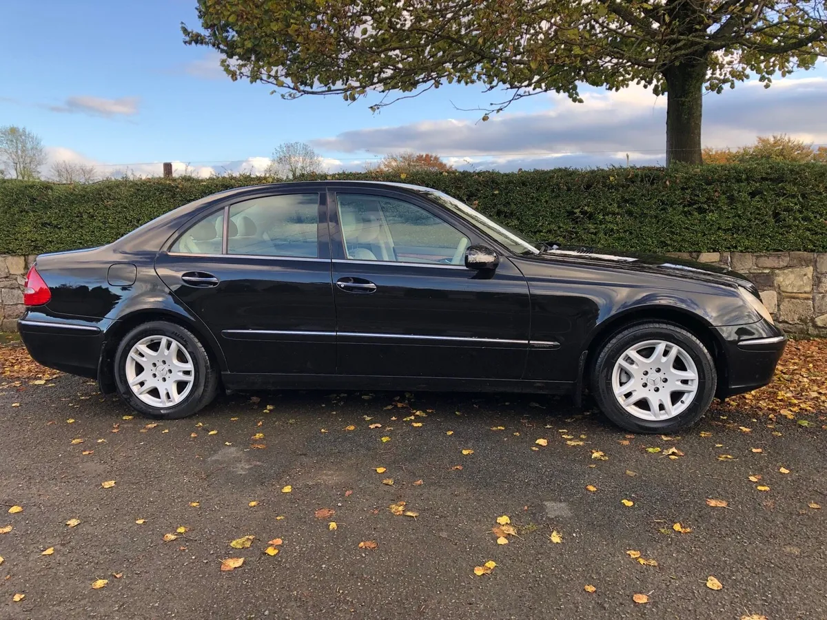 MERCEDES E200 As NEW AUTO 1.8 PLENTY OF NCT 😻 - Image 2
