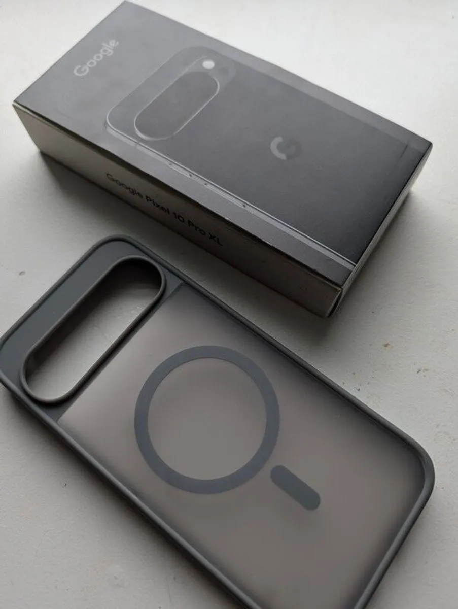 Google Pixel 10 Pro XL , 256gb. As new. Only 3 weeks old. As New. - Image 2