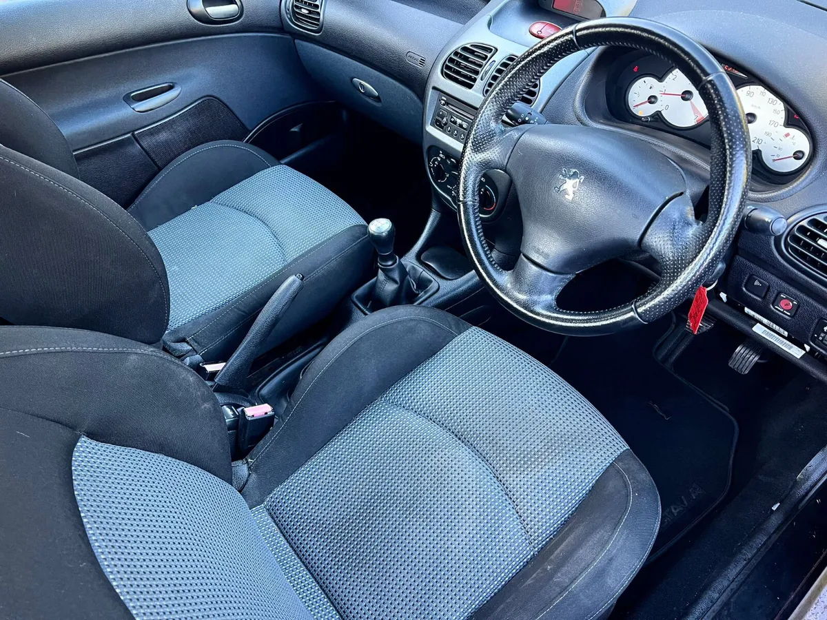 Peugeot 206cc 2006 1.6 Petrol new nct 8/26 - Image 3