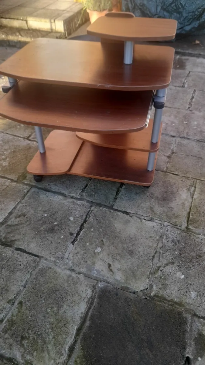 Desk - Image 2