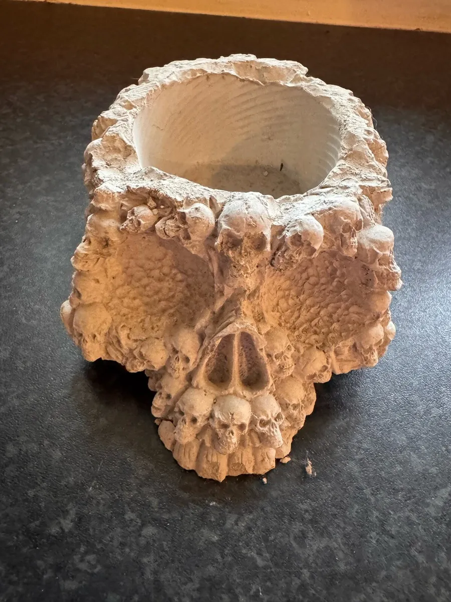 Haloween skull candleholder 4 for 25€ decoration - Image 2