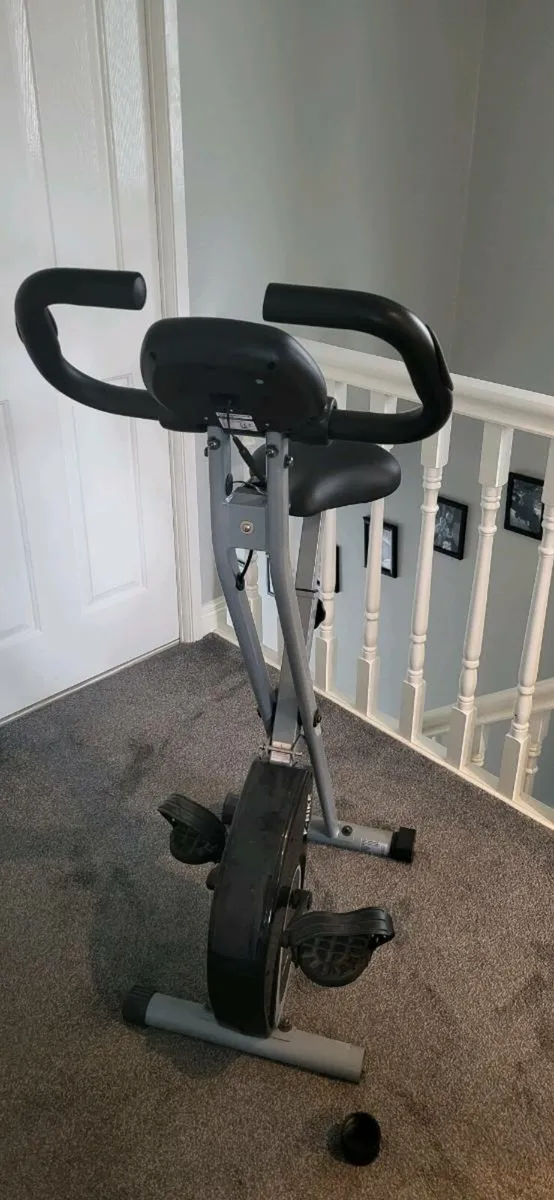 Exercise bike - Image 4