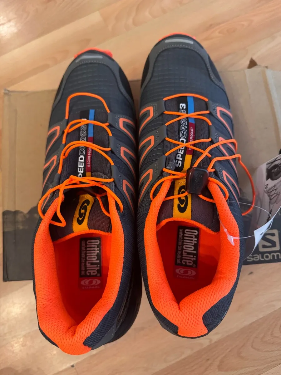 Salomon shoes new size 44 men - Image 3
