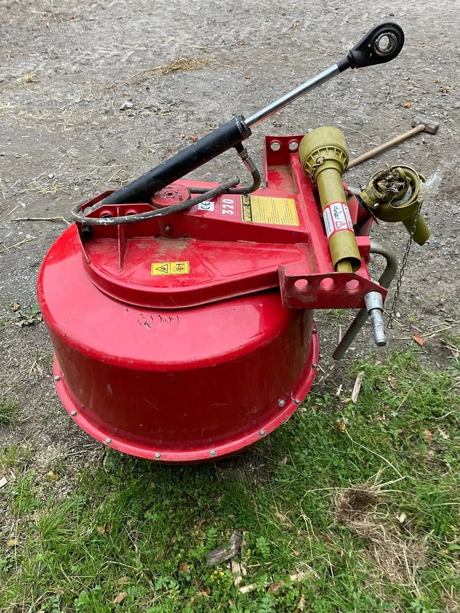 Cement mixer - Image 1