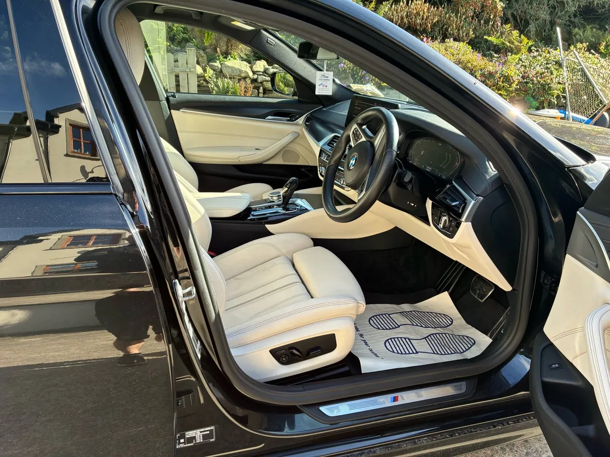 BMW 5-Series 2022 - Image 2