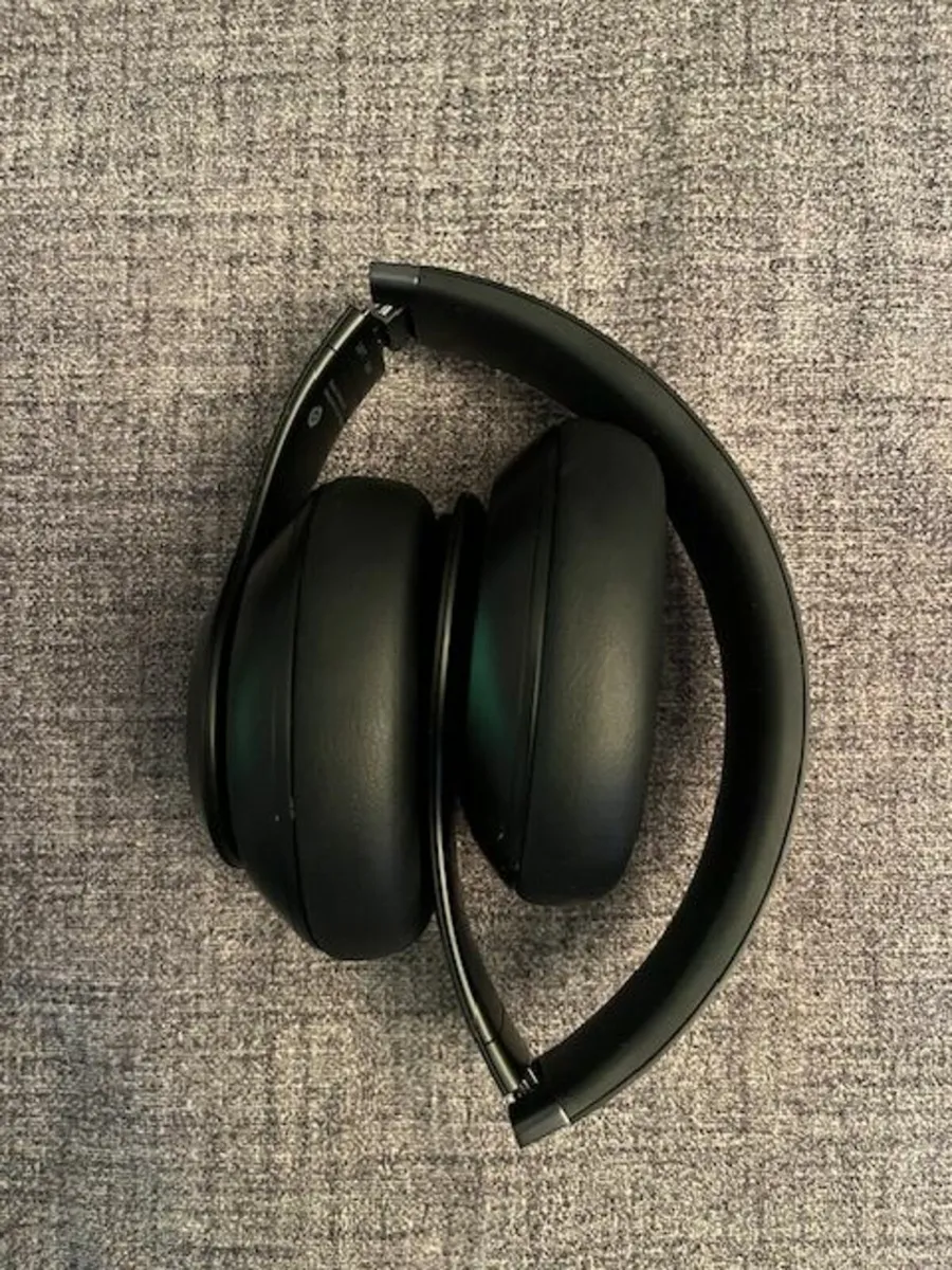 beats studio pro headphones - Image 2