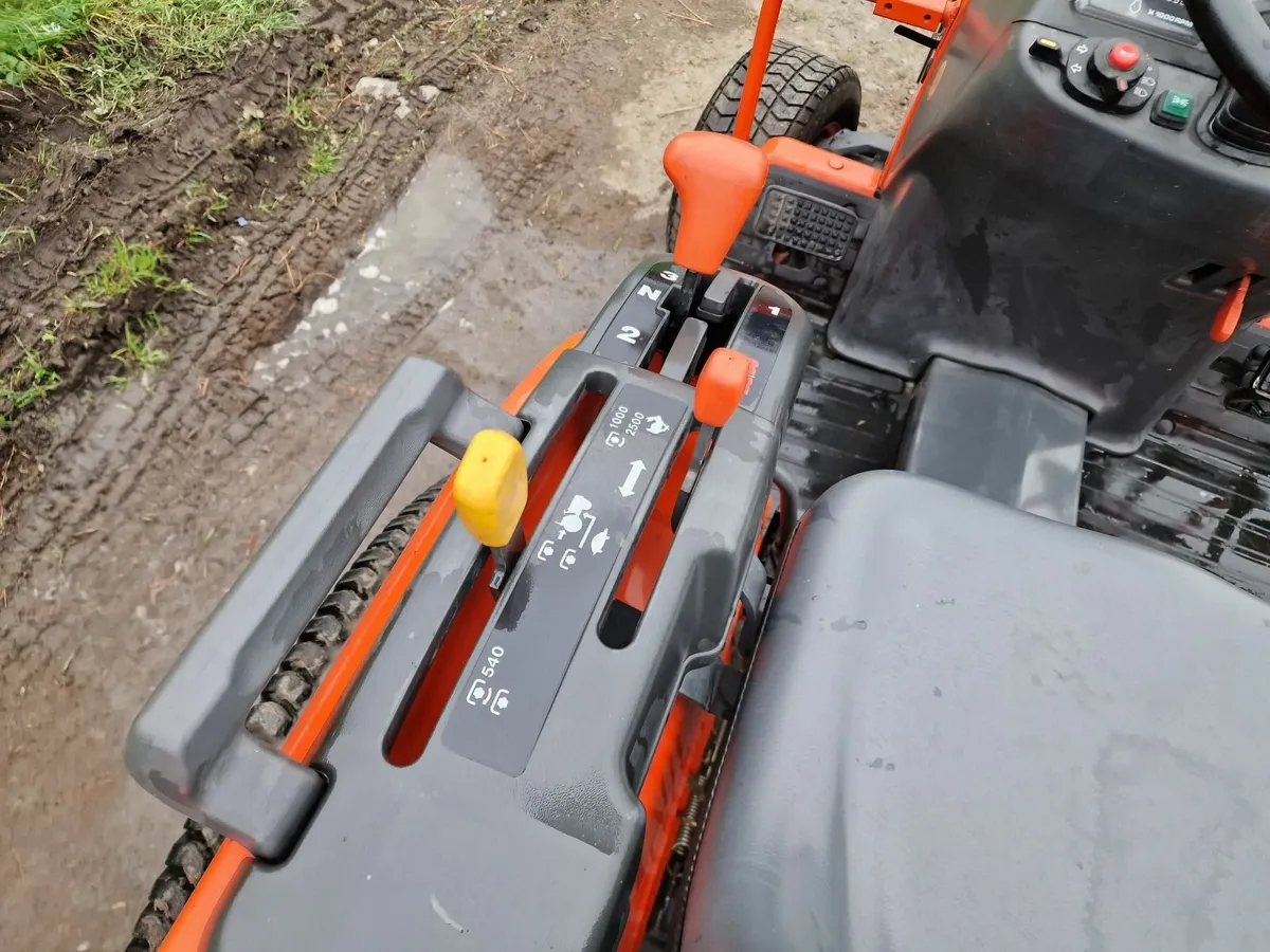 Kubota Compact Tractor with flail mower mint cond. - Image 3