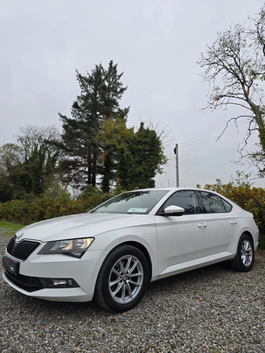 2017 Skoda Superb 1.6 Tdi Active - Image 4