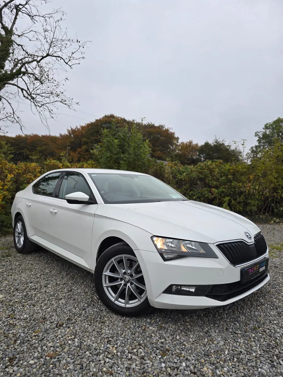 2017 Skoda Superb 1.6 Tdi Active - Image 1