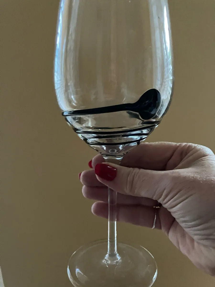 Set 6 Duiske Wine Glasses - Image 3
