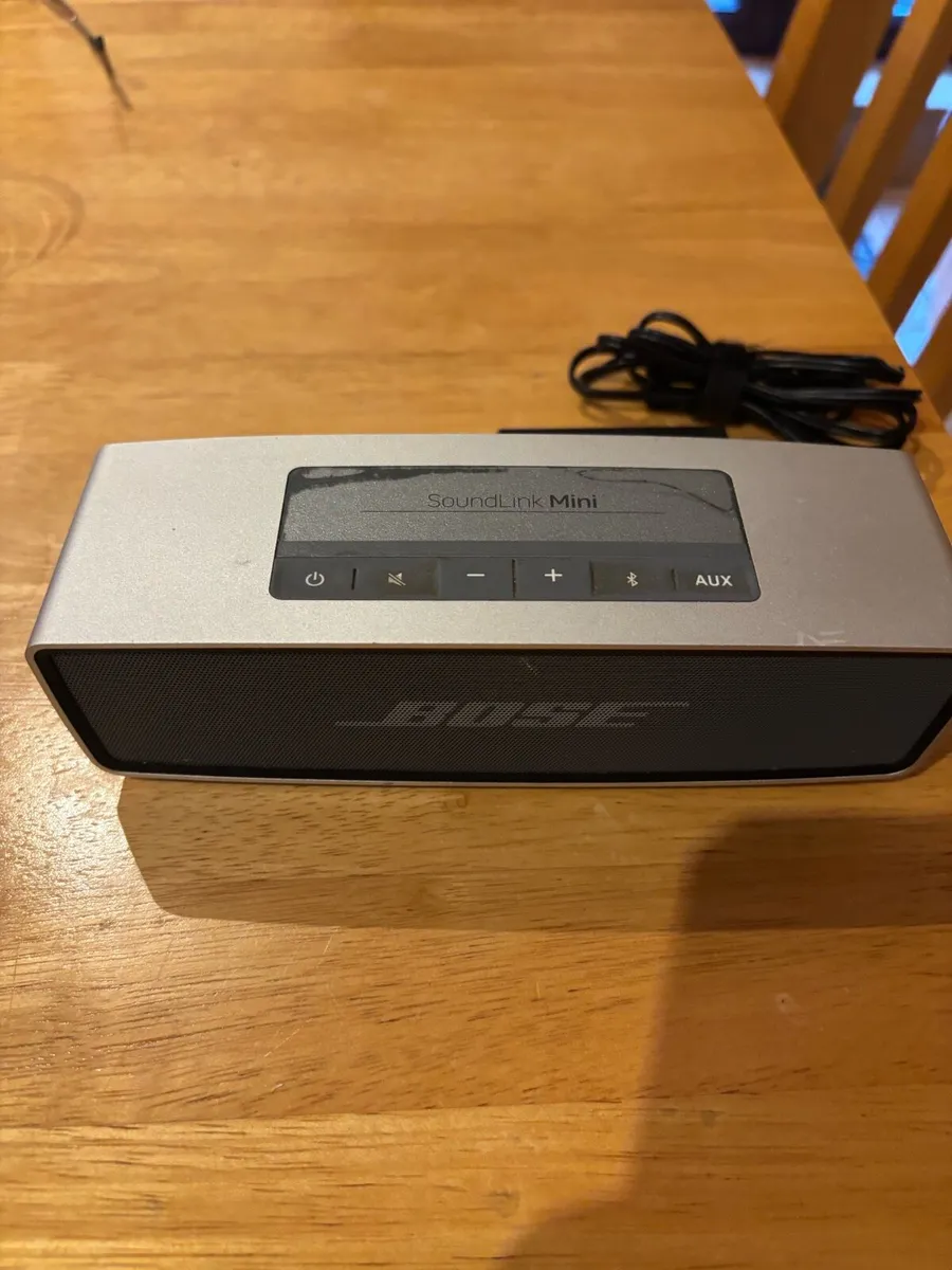 Bose speaker music - Image 1