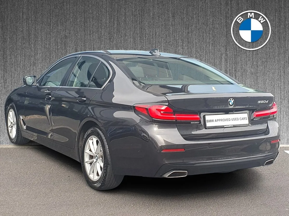 BMW 5 Series 520d SE Saloon - Image 3