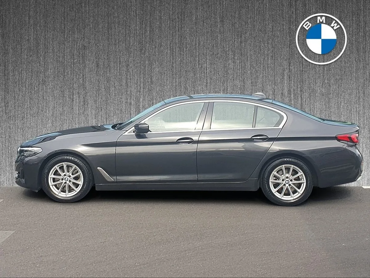 BMW 5 Series 520d SE Saloon - Image 4