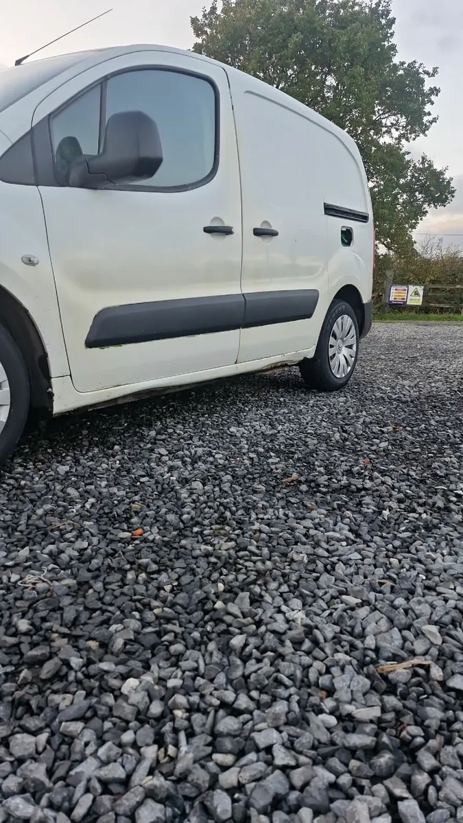 Citroen Berlingo 2010 - Image 2