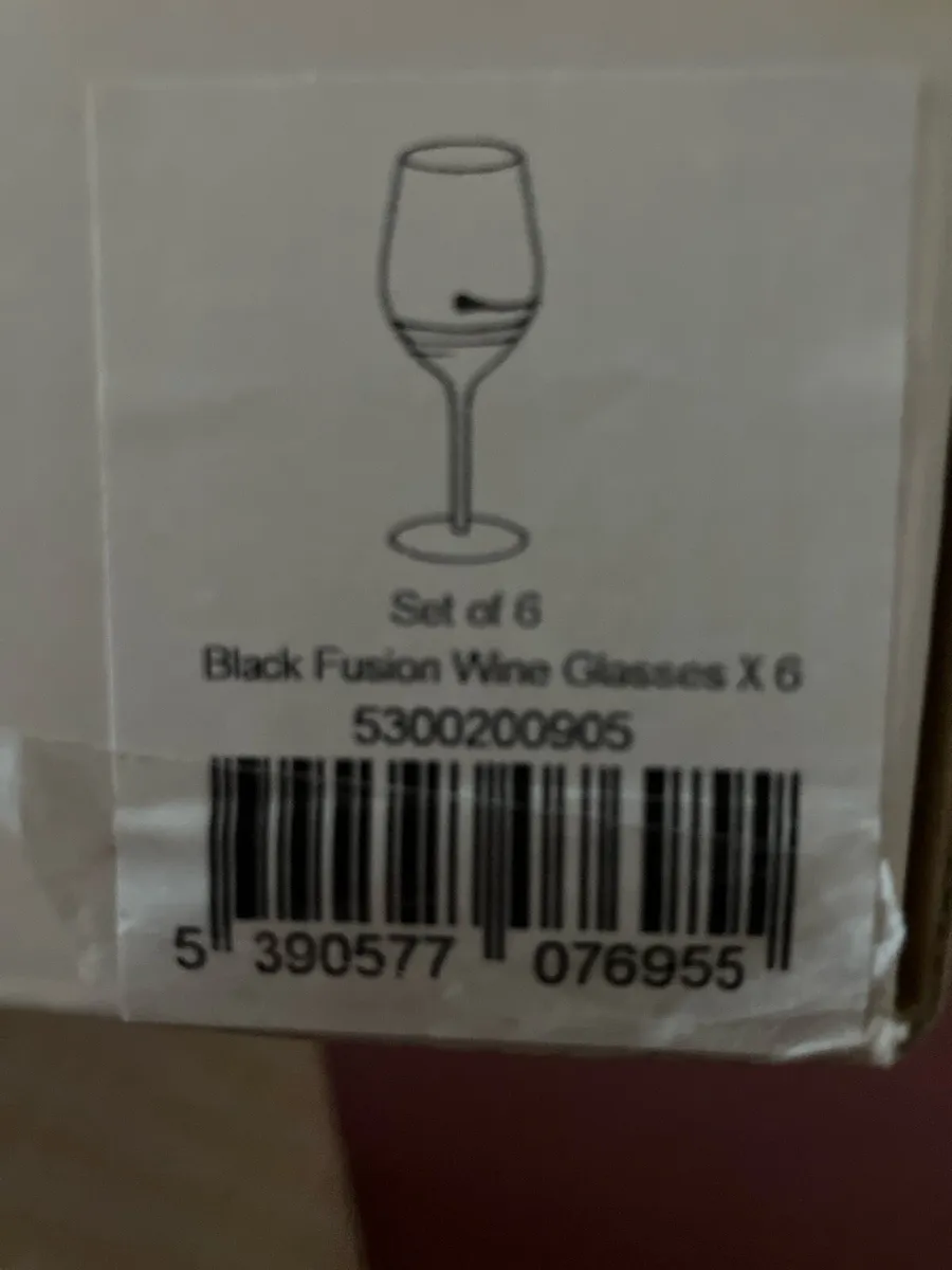 Set 6 Duiske Wine Glasses - Image 4