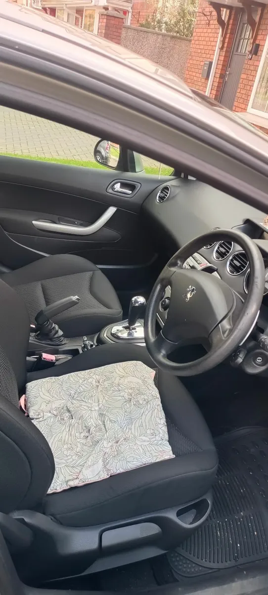 Peugeot 308 2010 - Image 1