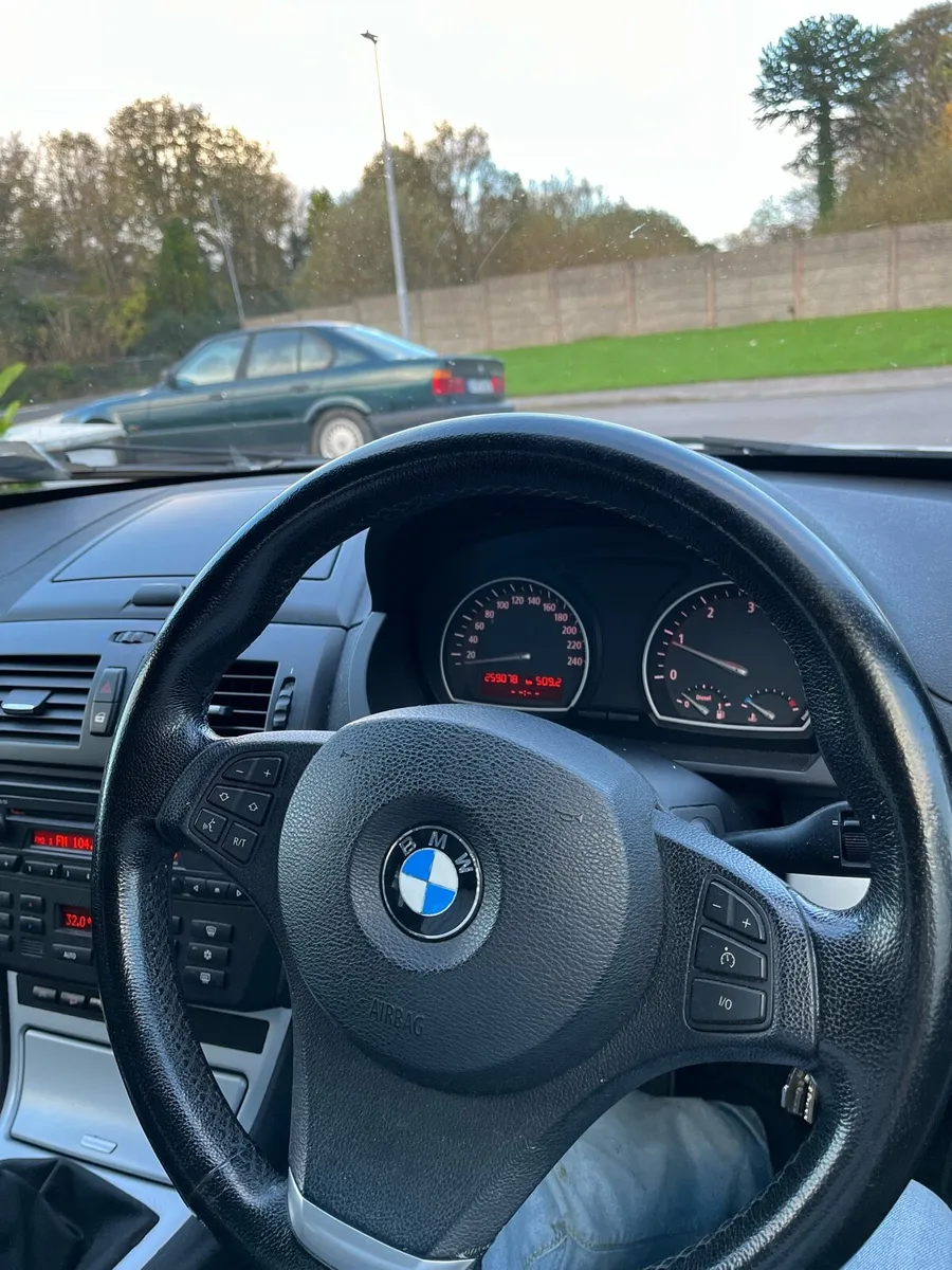 Bmw X3 - Image 2