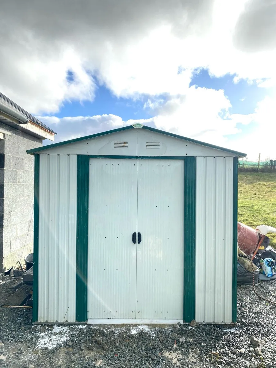 Steel shed 8ft x 6ft - Image 1