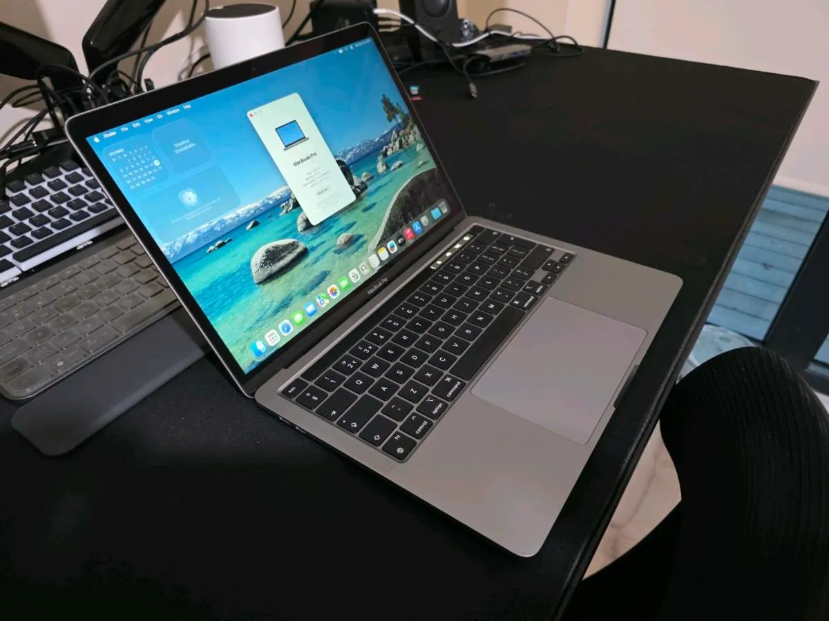 MacBook Pro - Image 2