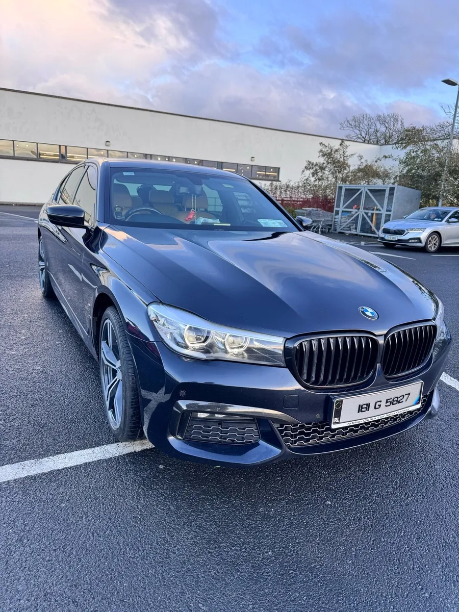 Car - Image 2