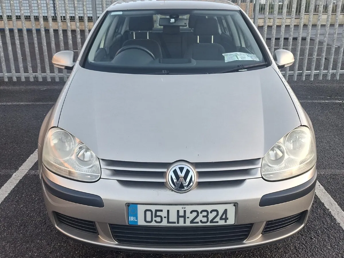 Volkswagen Golf 2005 - Image 2