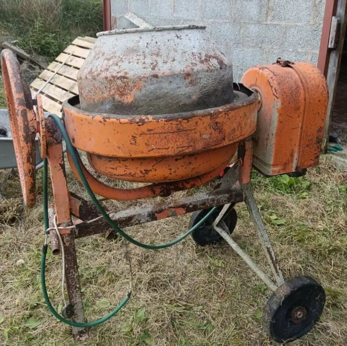 Cement Mixer - Image 1