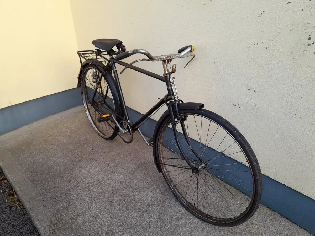 Antique men’s Raleigh Bicycle - Image 2