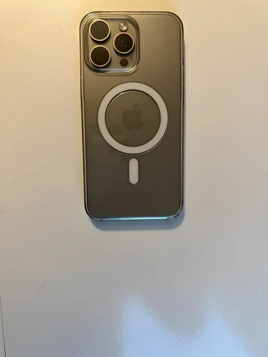 iPhone 15 Pro Max 256GB - Image 1