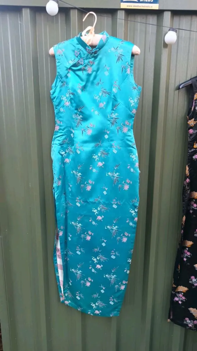 Vintage blue cheongsam, brocade, hand taylored - Image 1