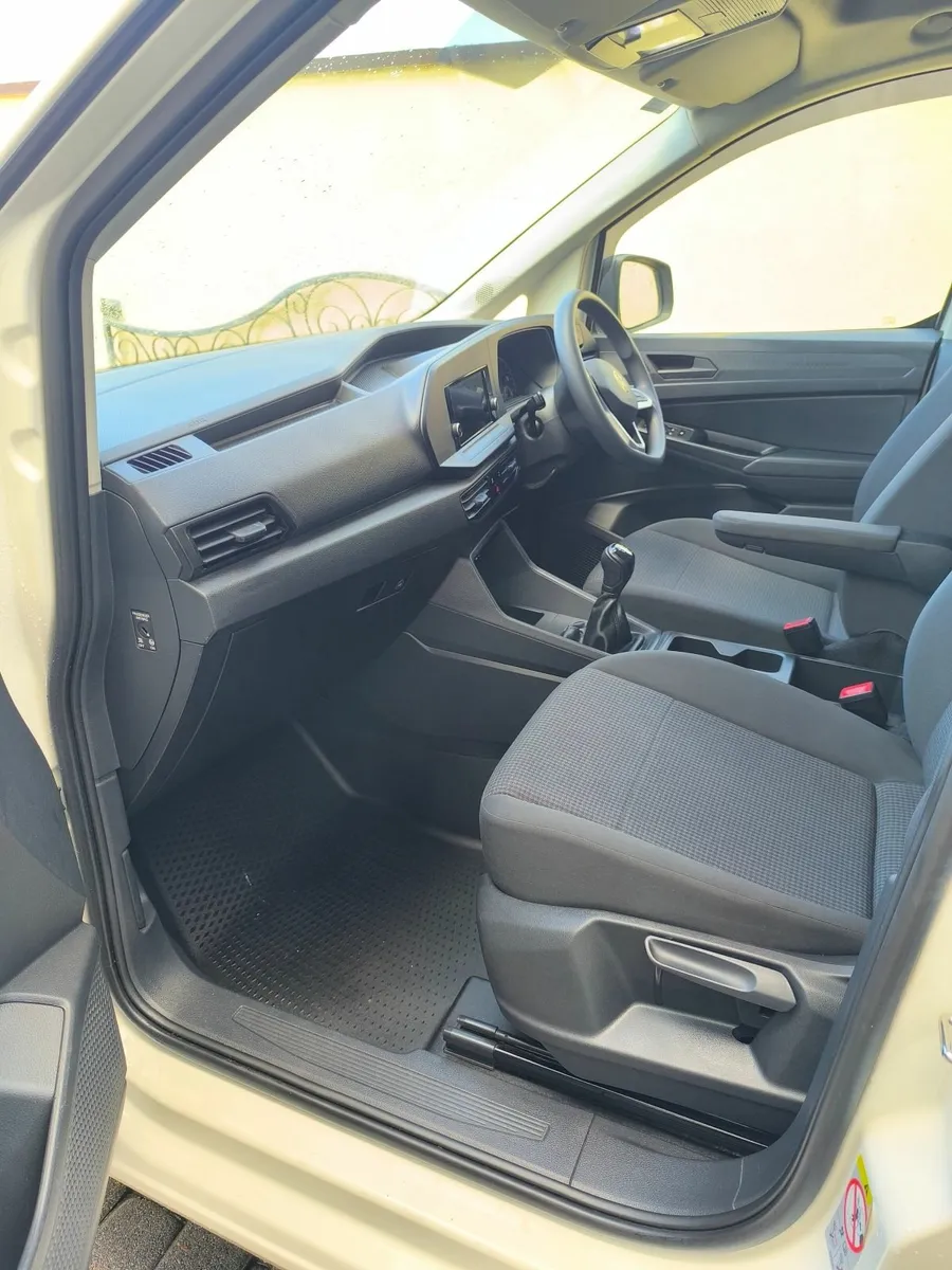 2025 Volkswagen California Ocean 2L 150 BHP Auto - Image 2