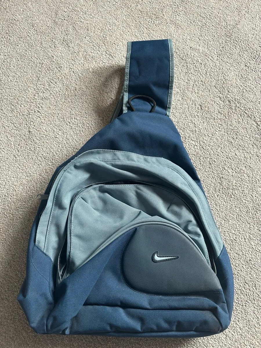 Nike sling backpack - Image 1