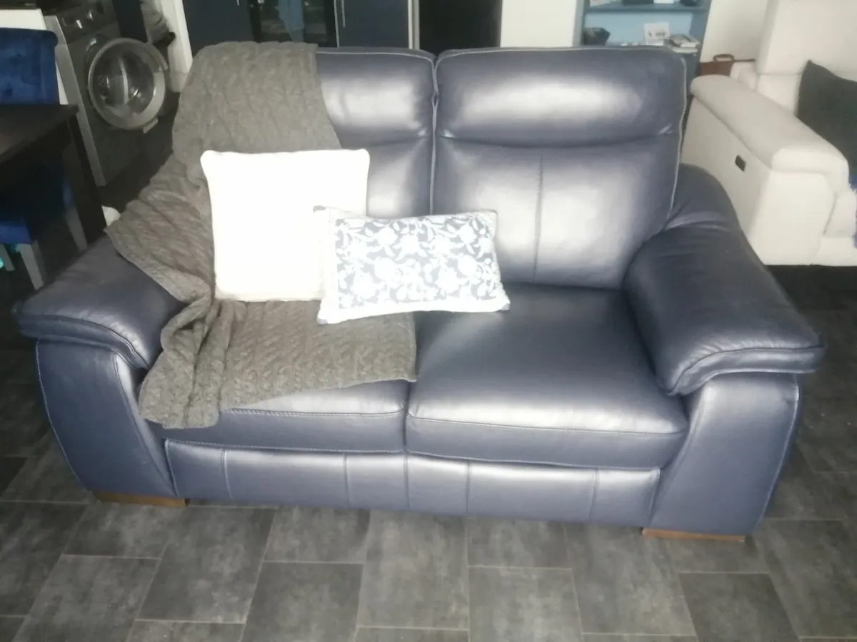 Sofa - Image 3