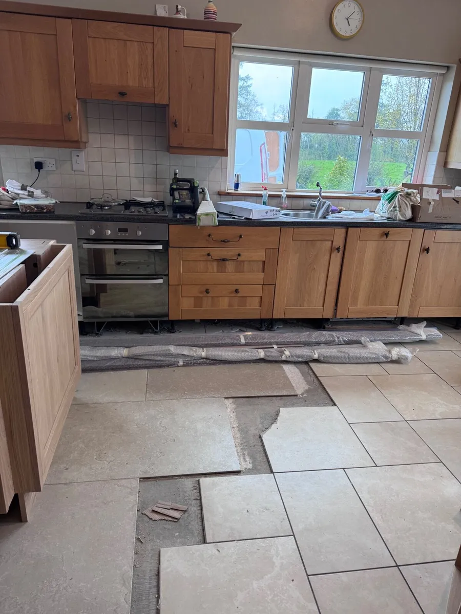 Kitchen cabinets - Image 2