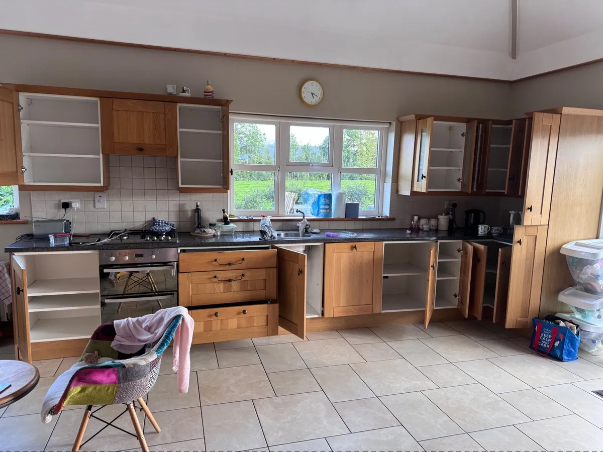 Kitchen cabinets - Image 3