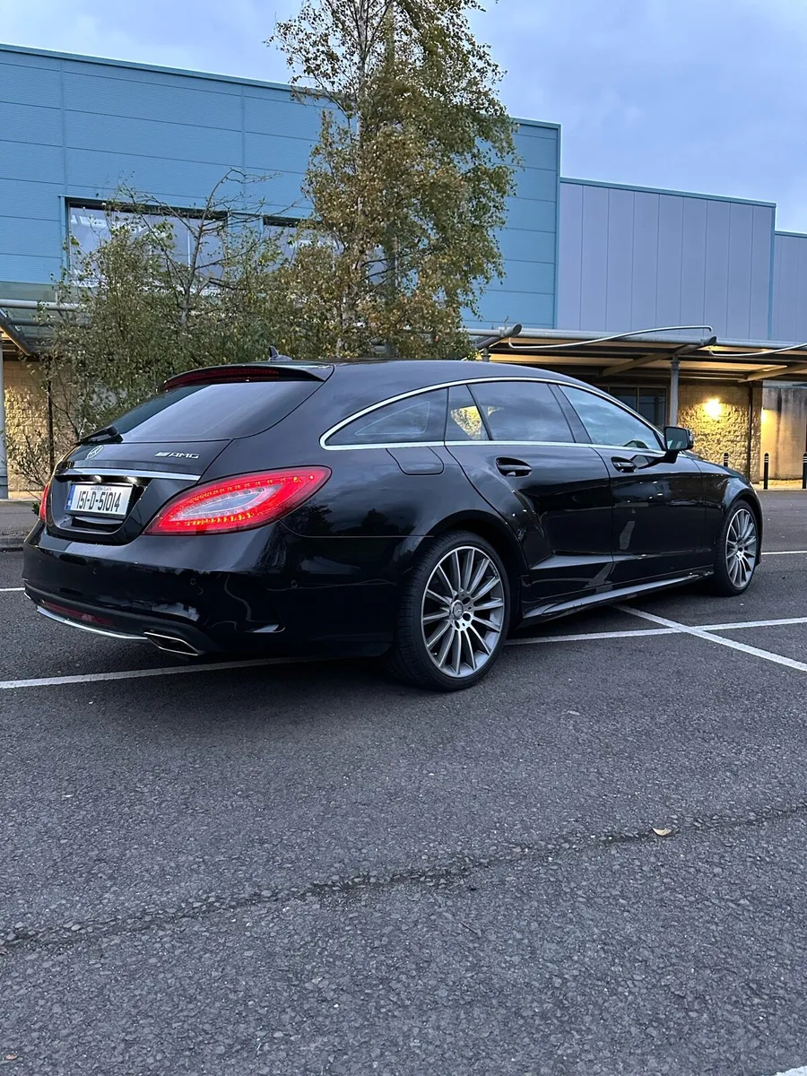 Mercedes-Benz CLS 2015 220d AMG LINE - Image 4