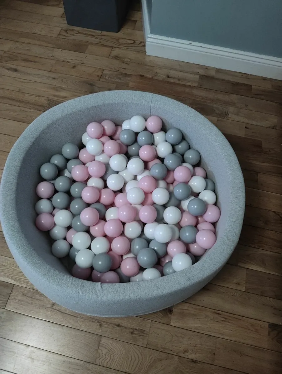 Toddler ball pool - Image 2