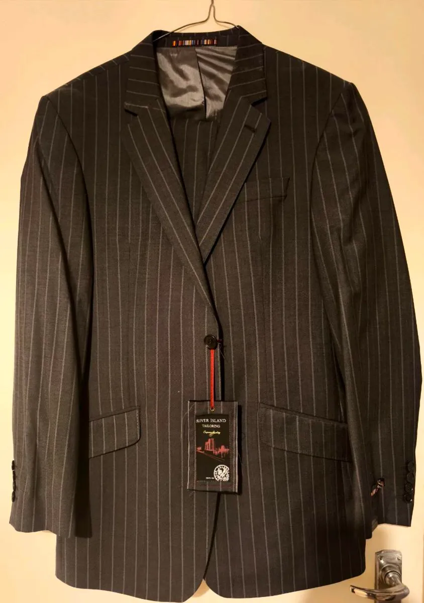 Gents brand new suit 40R