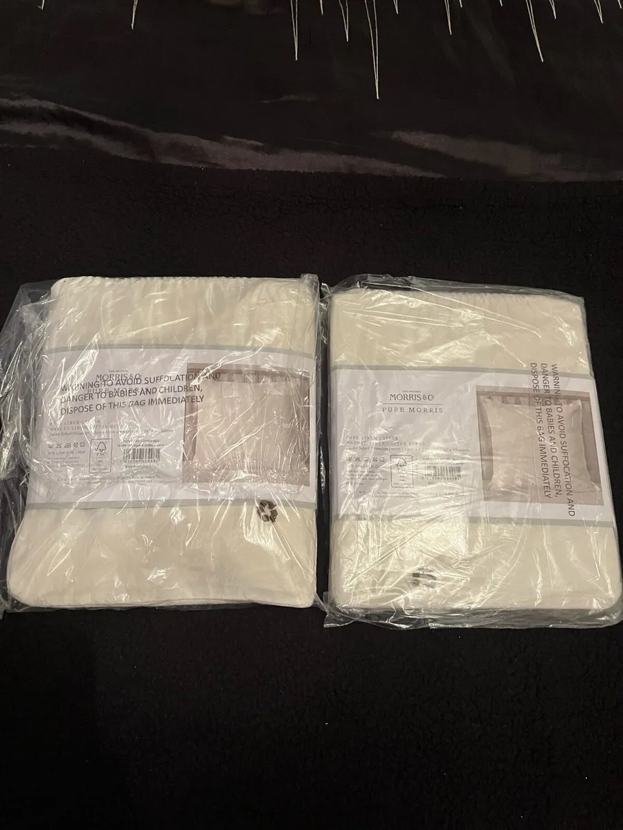 Morris & Co Linen Blend Cushion Covers x2 - Image 2