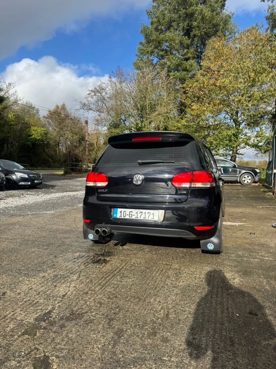 Car - Image 3