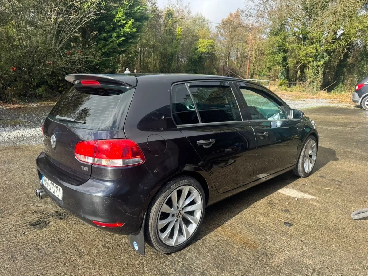 Car - Image 4