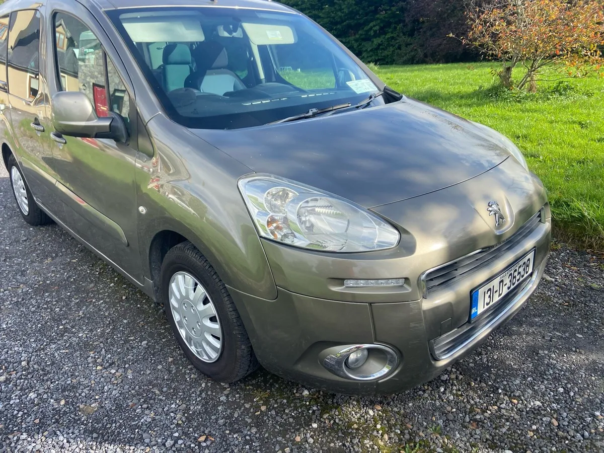 2013 Peugeot Partner wheelchair automatic - Image 2