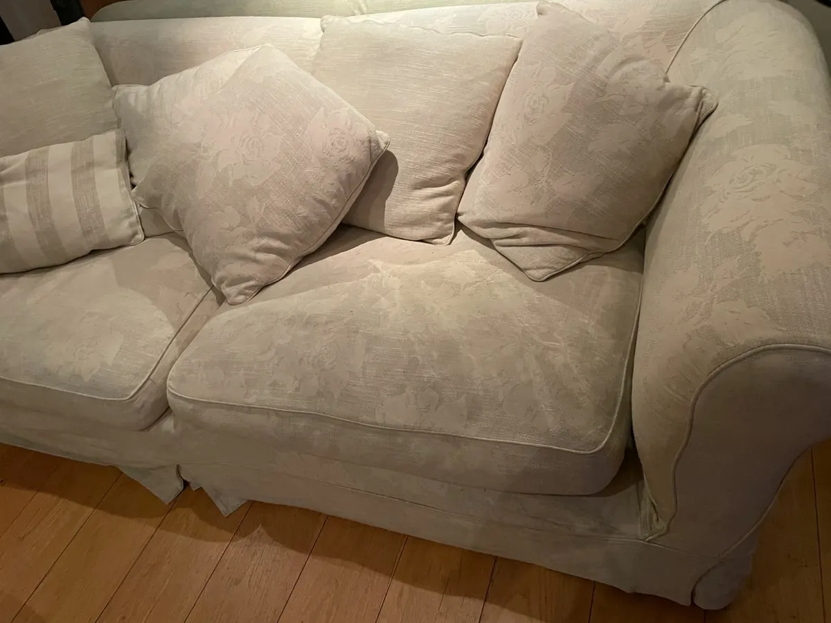 sofa - Image 4