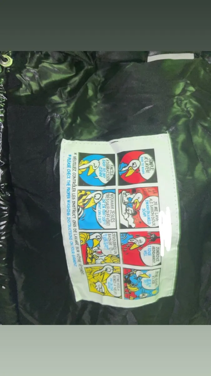 Moncler maya size (4) large new price to negotiate - Image 2